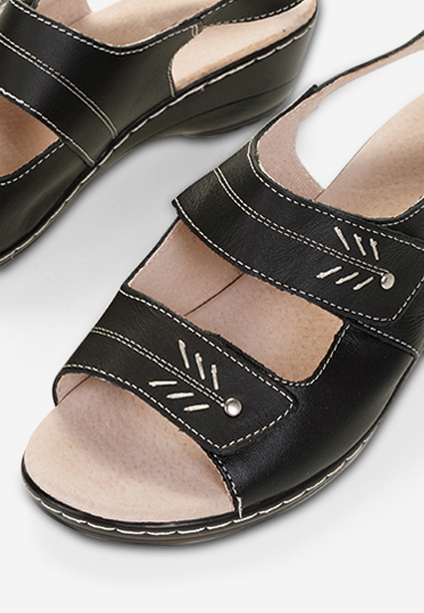 Sandale s petu Devika crno