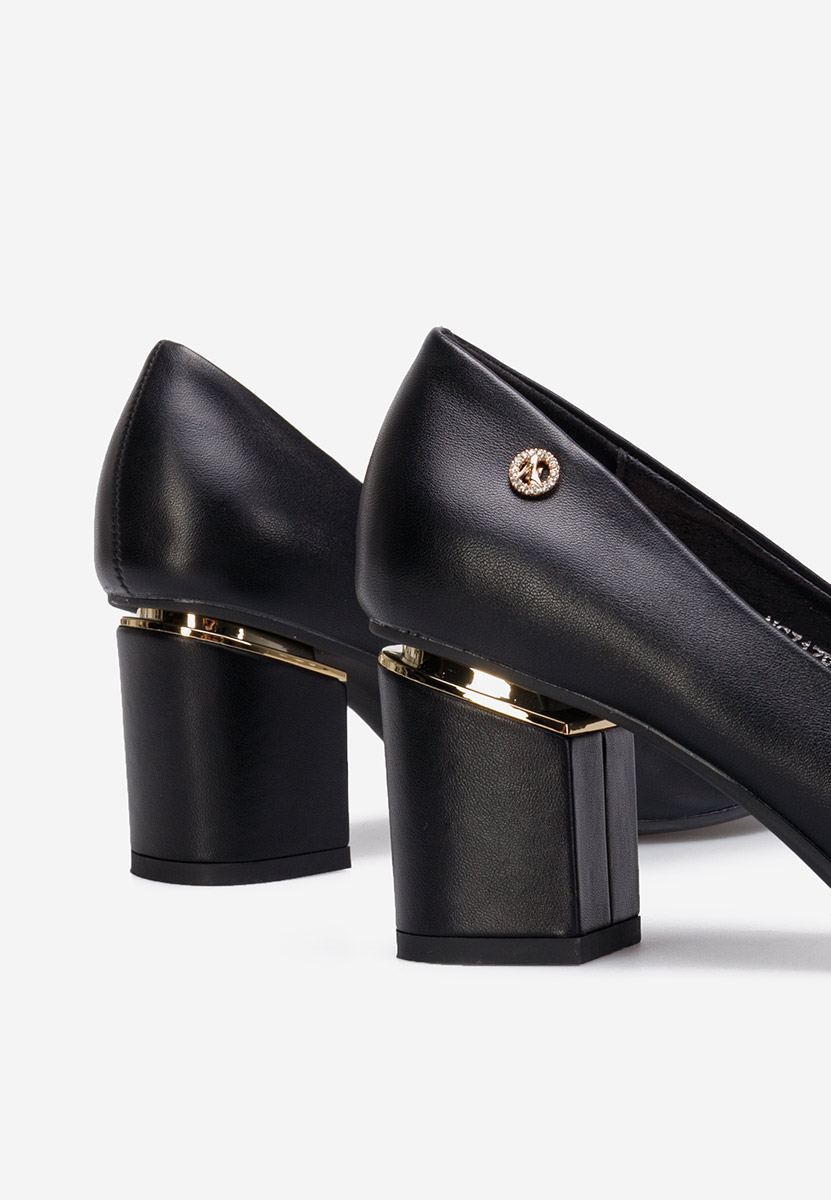 Elegantne cipele na petu crno Nelia