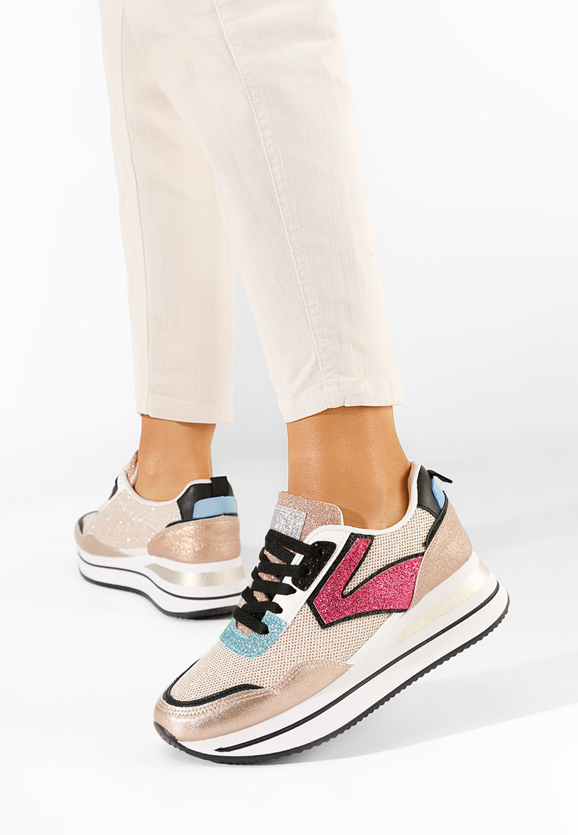 Tenisice sa platformom Tarika Šampanjac