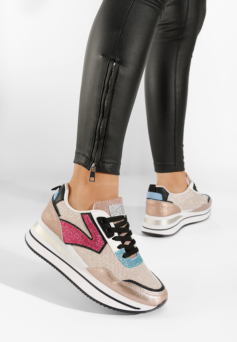 Tenisice sa platformom Tarika Šampanjac