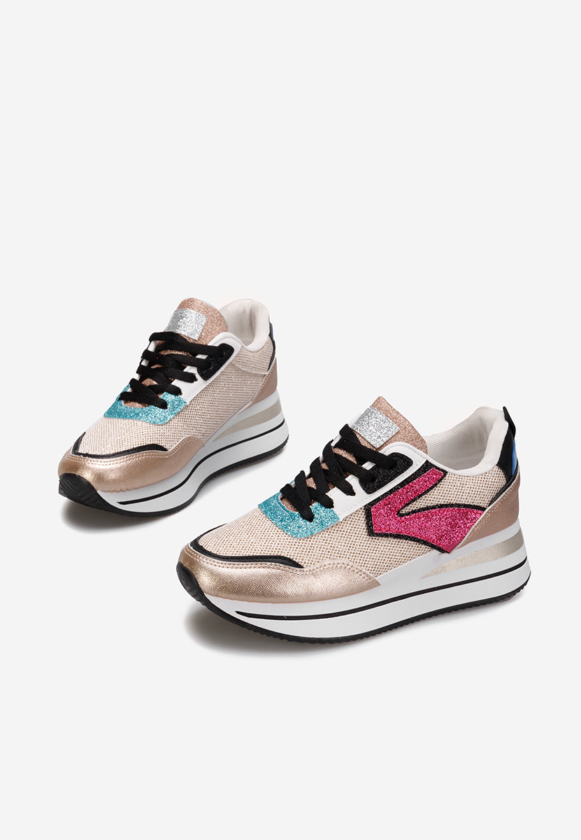 Tenisice sa platformom Tarika Šampanjac