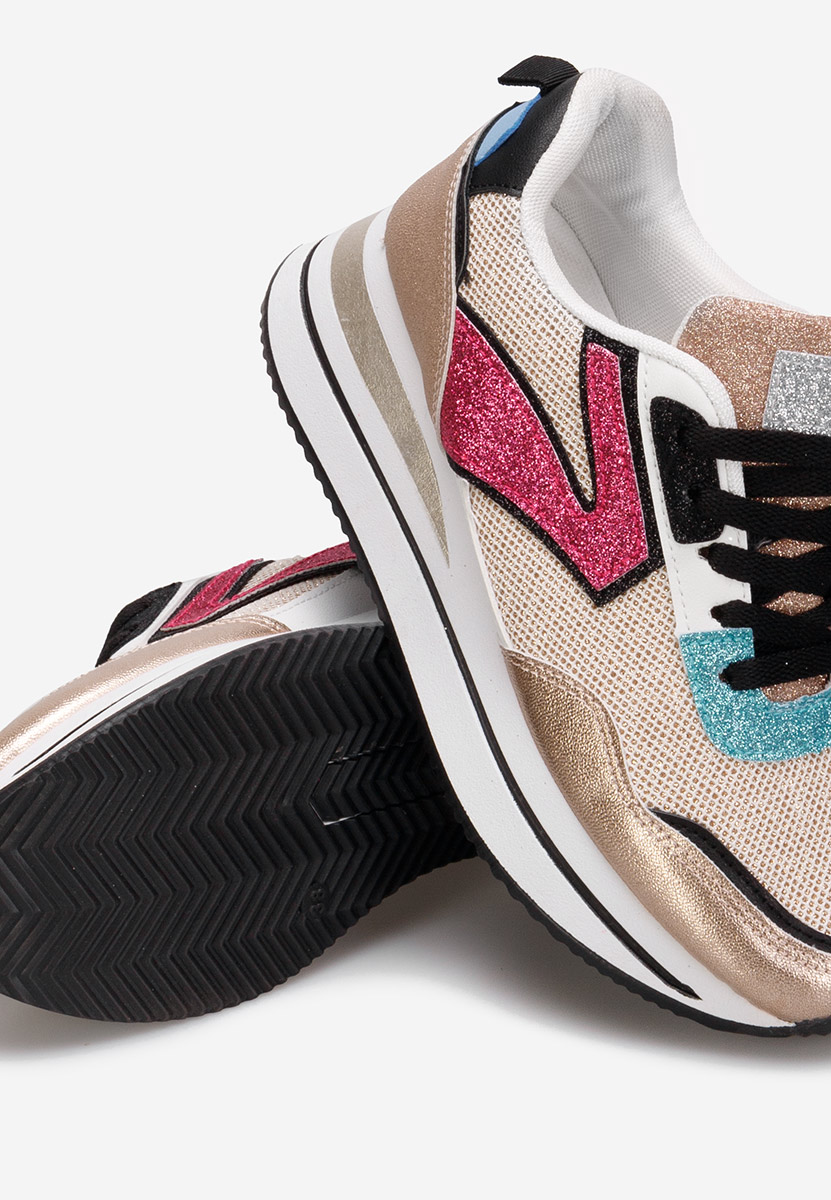 Tenisice sa platformom Tarika Šampanjac