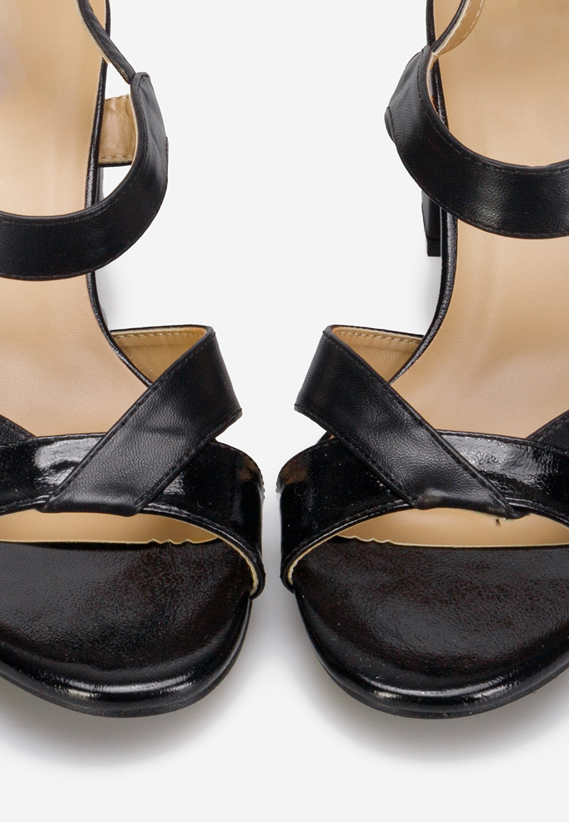 Sandale s petu Marjana crno