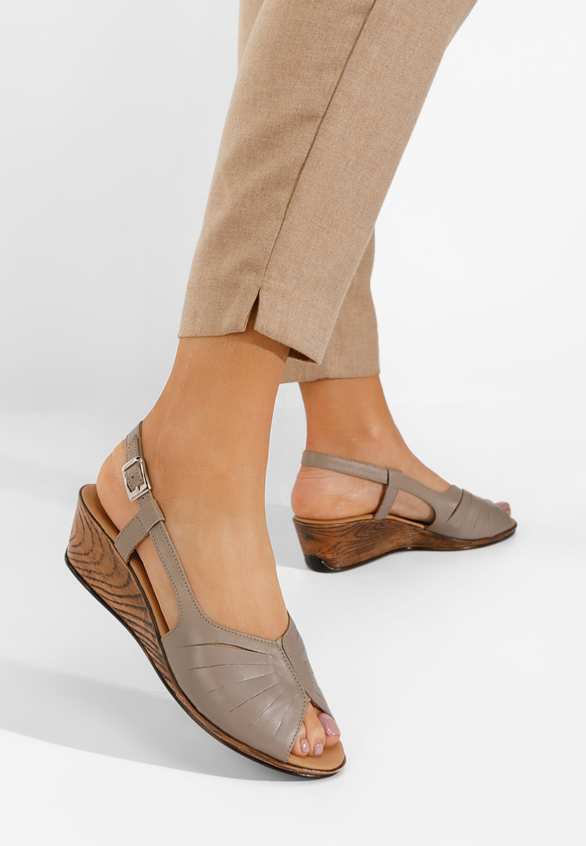 Sandale na ortopedijskim stopalom Lovara kaki