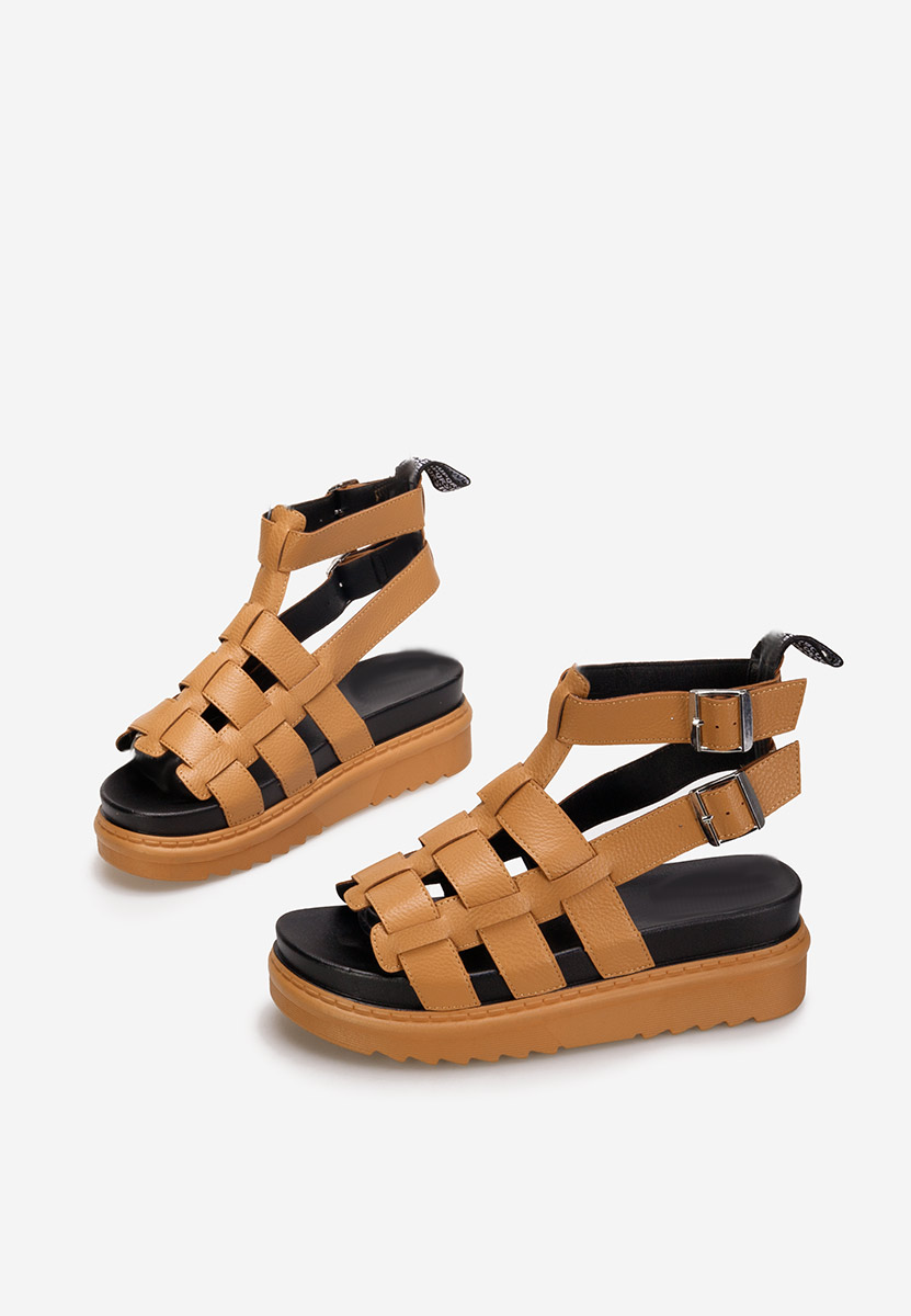 Sandale s platformom Eyota deva