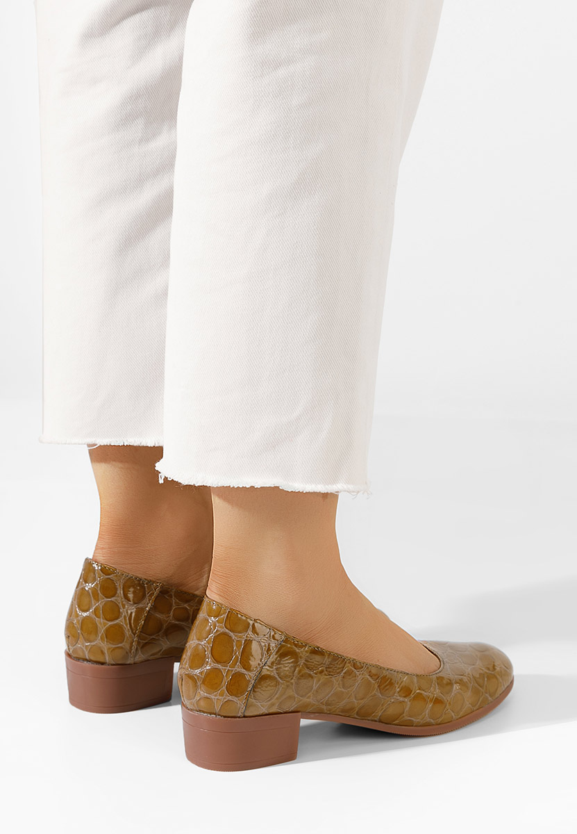 Salonke na malu petu Montremy V5 deva