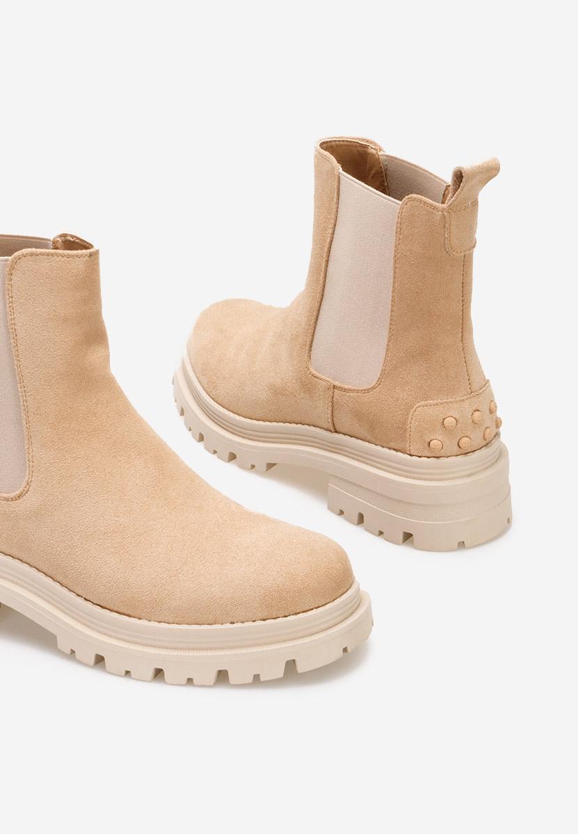 Chelsea polučizme Sallia kaki