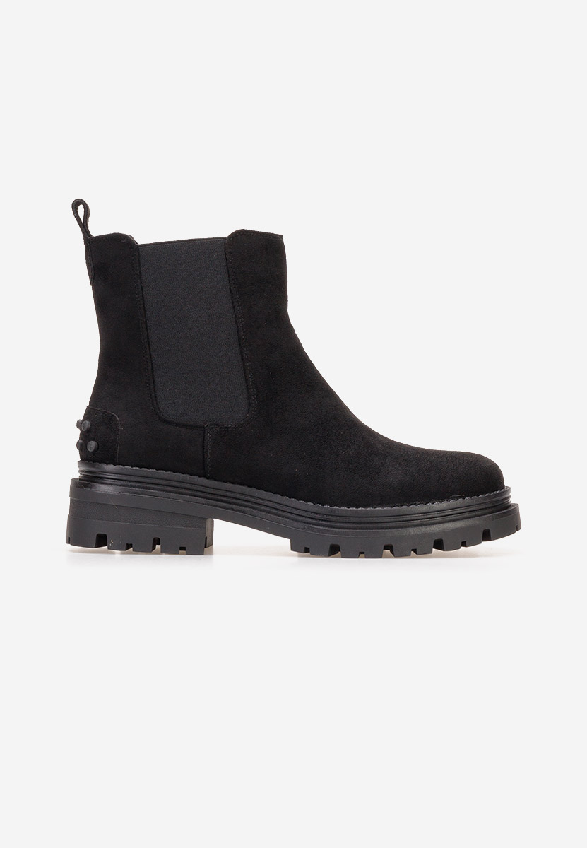 Chelsea polučizme Sallia crno