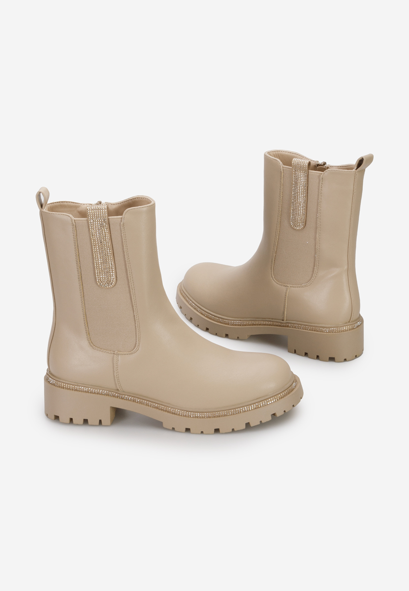 Chelsea polučizme Nellie kaki