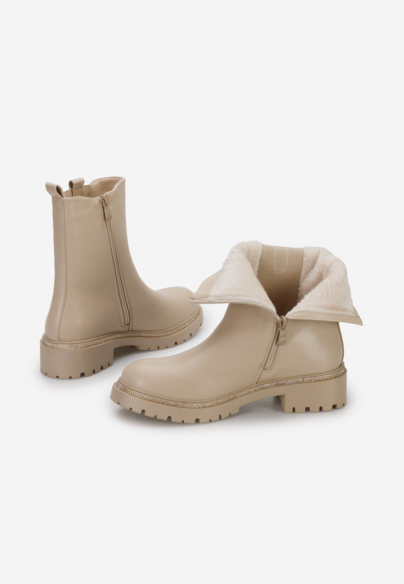 Chelsea polučizme Nellie kaki