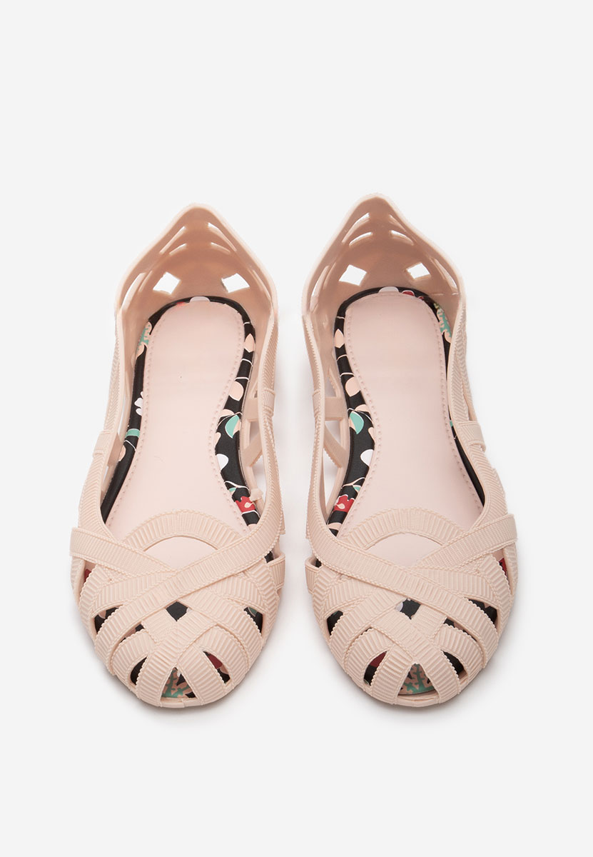 Balerine Latilia nude