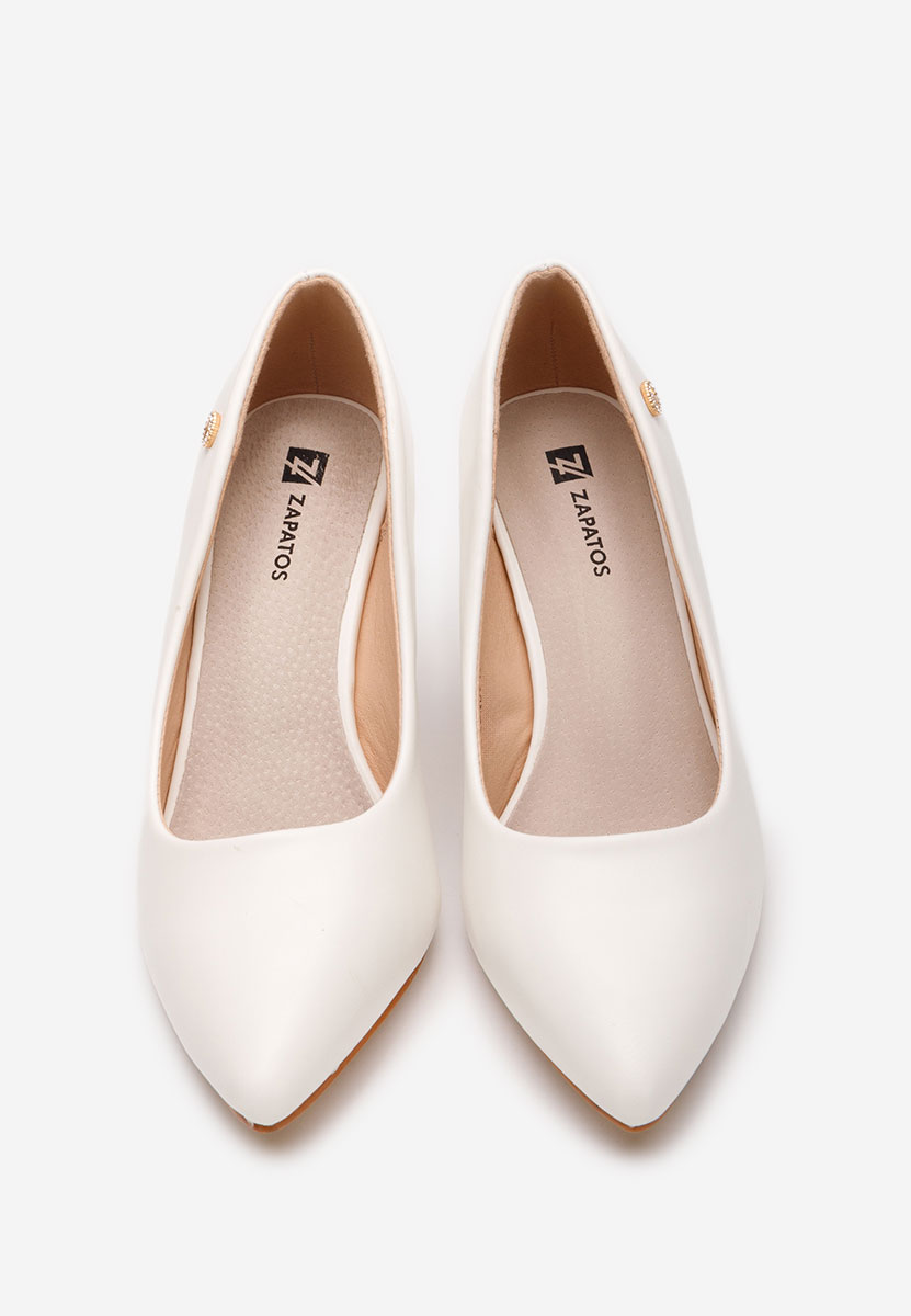 Elegantne cipele na petu Nelia bijele