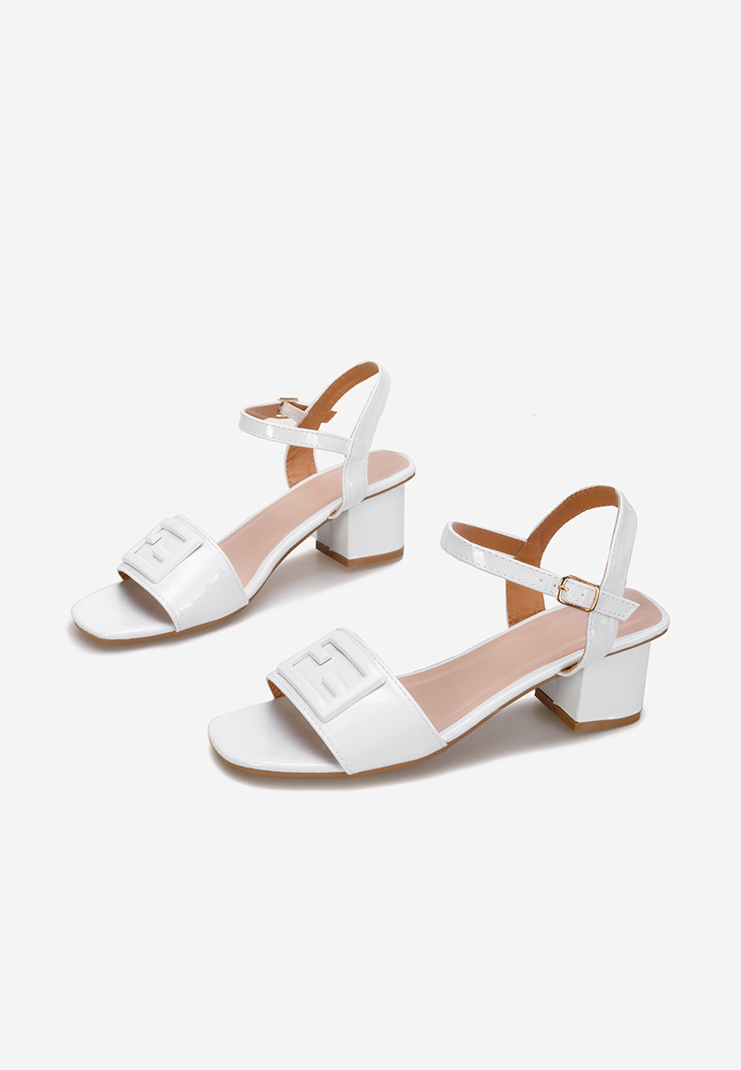 Sandale s petu Izara B bijele