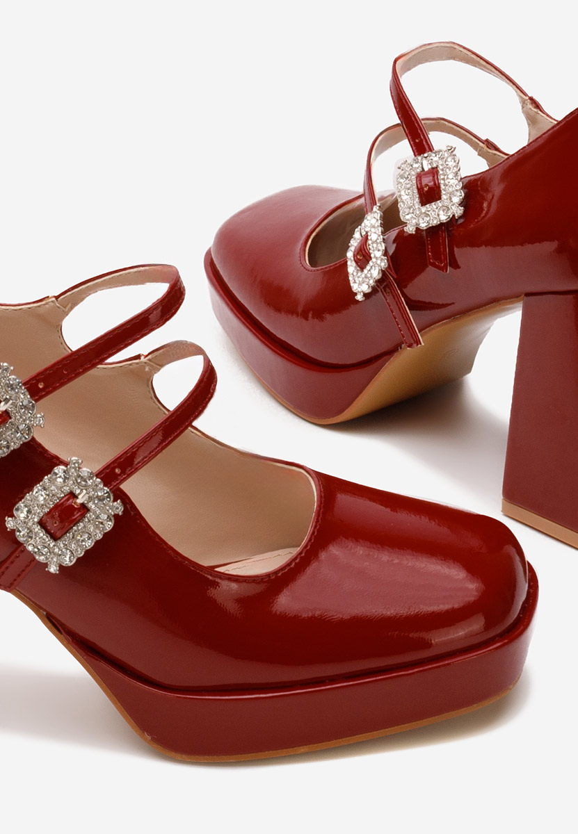 Salonke na blok petu Elany crveno