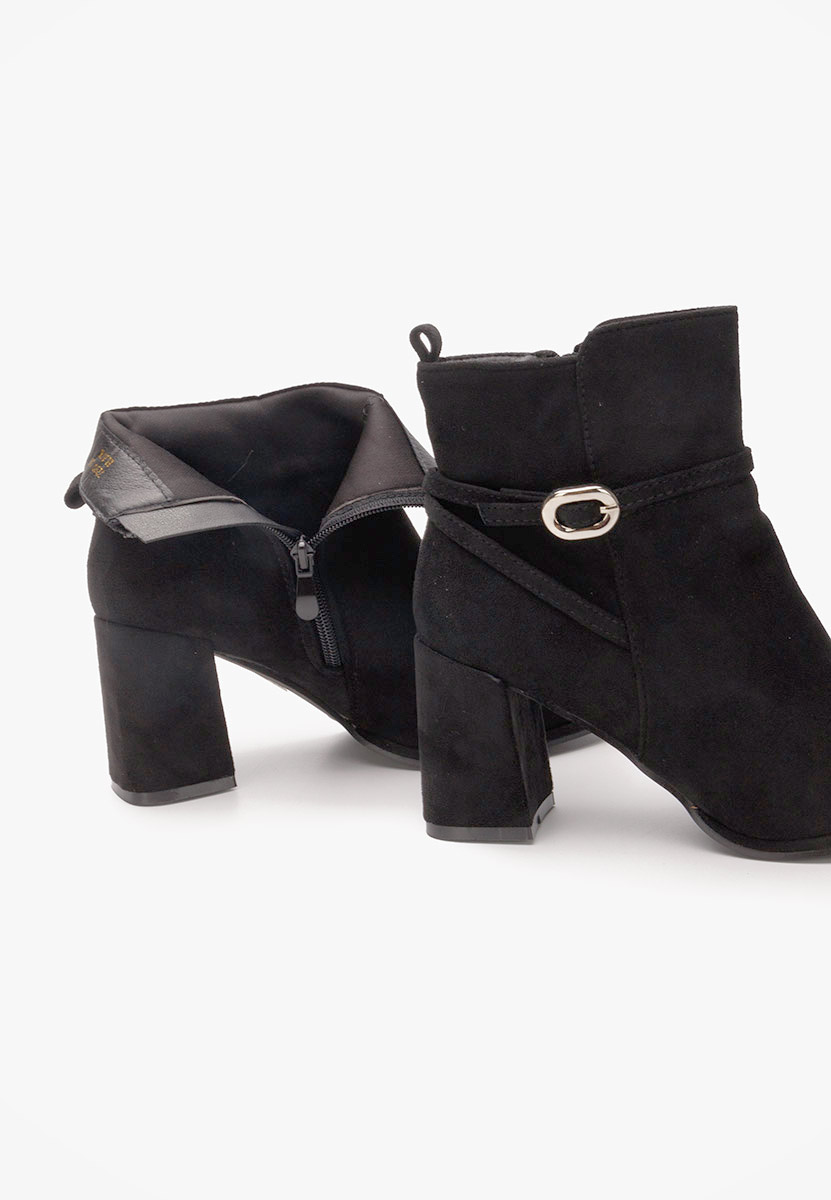 Gležnjače na block petu Cherri crno Gležnjače na block petu Cherri crno