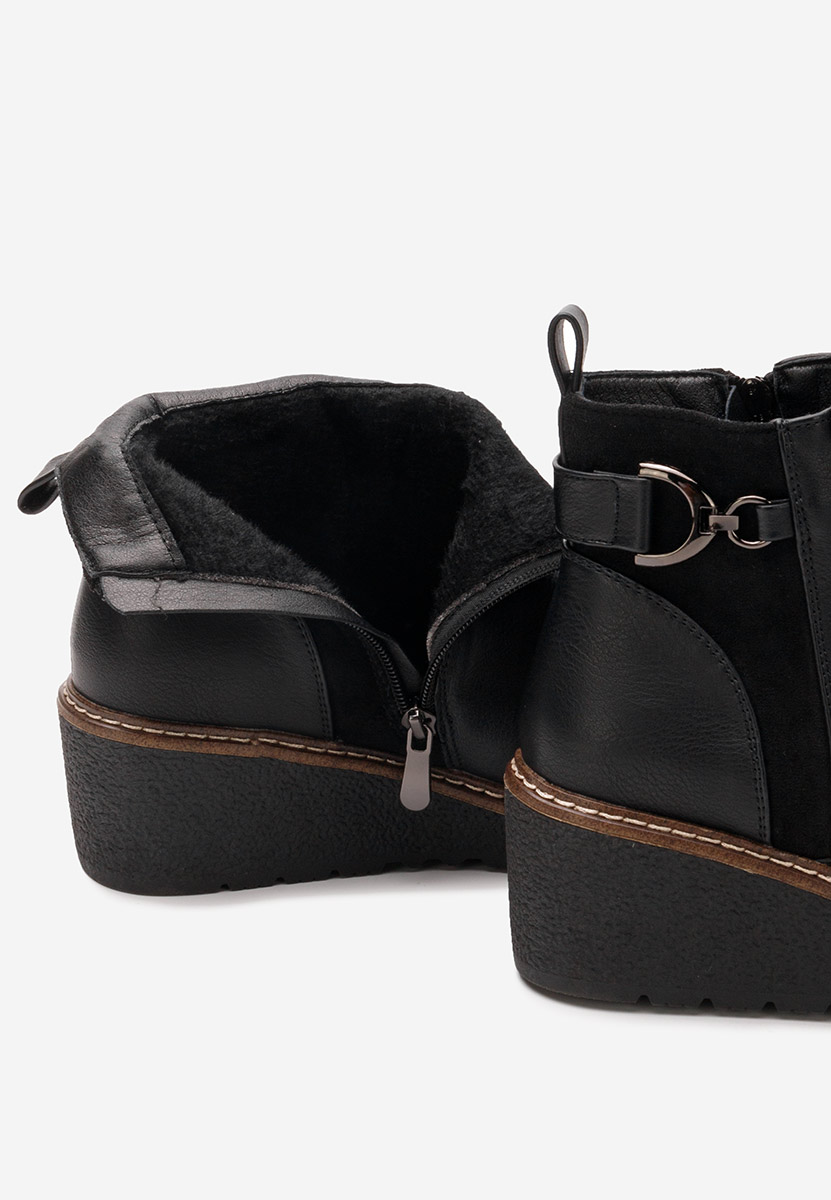 Polučizme na punu petu Magen crno