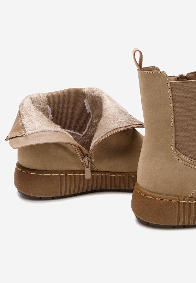 Chelsea polučizme Sheela kaki