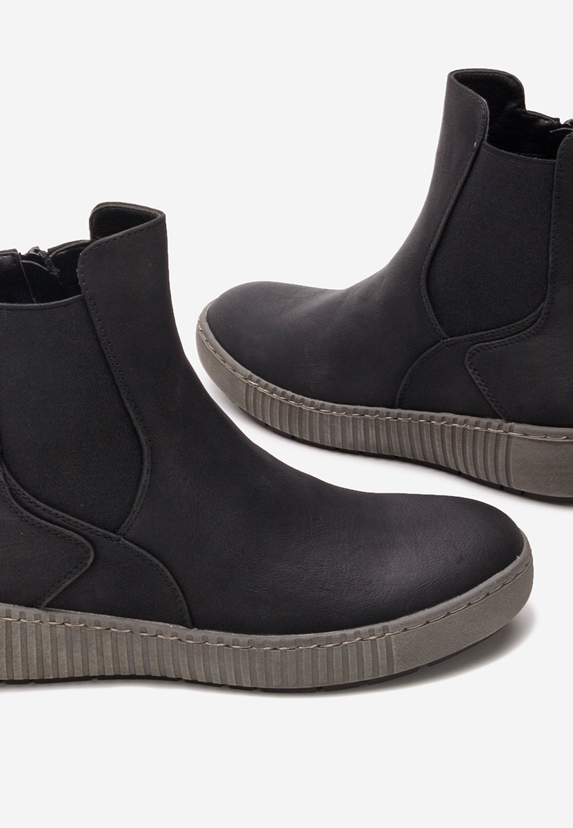 Chelsea polučizme Sheela crno