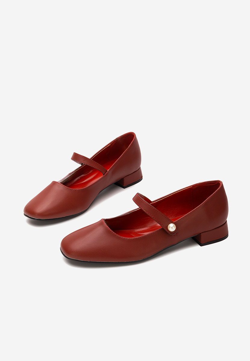 Salonke na malu petu Jenelle crveno