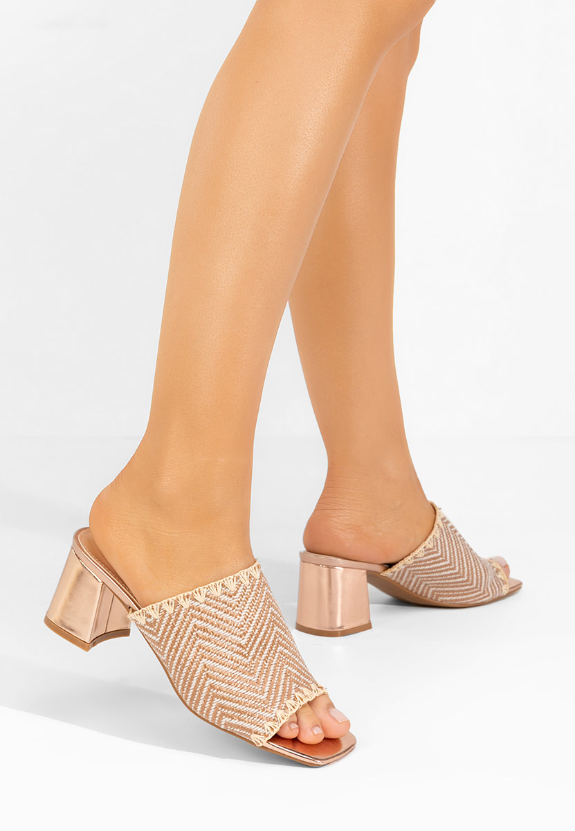 Papuče na petu Yngrid Šampanjac