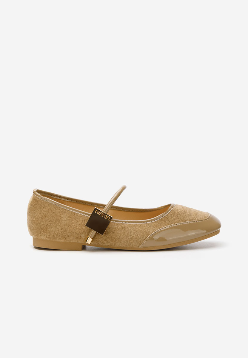 Balerine Melyda kaki