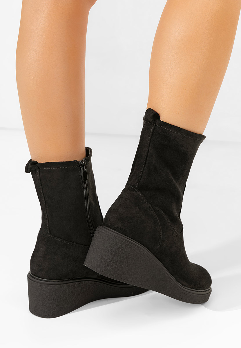 Polučizme na punu petu Lysara crno