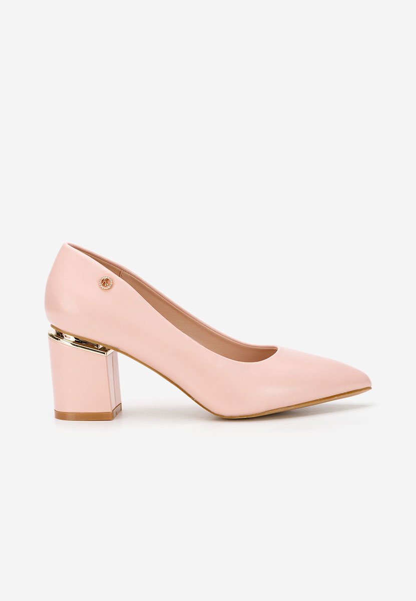 Salonke na blok petu Nelia V4 nude