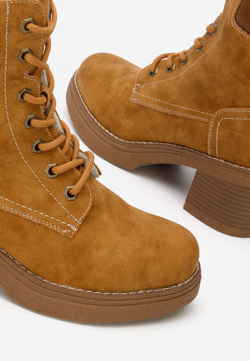 Ženske gležnjače Celoria deva