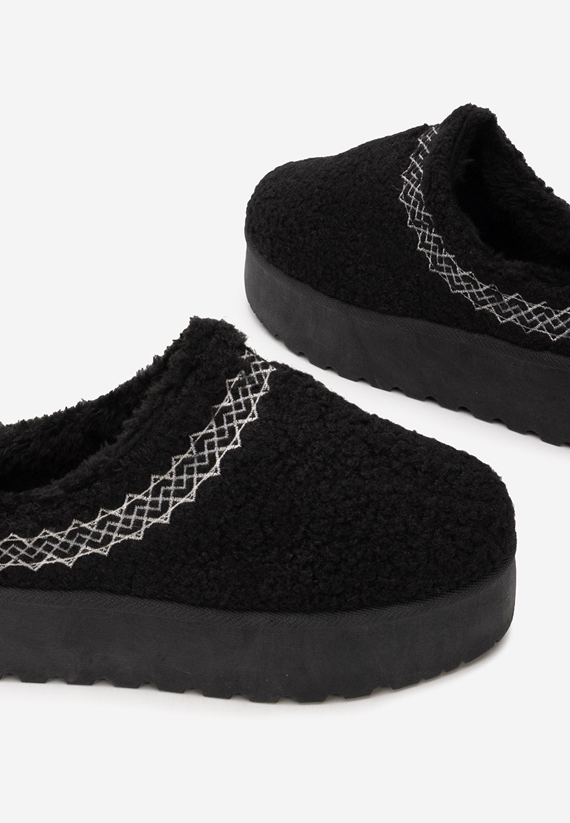 Papuče s platformom Aronna crno