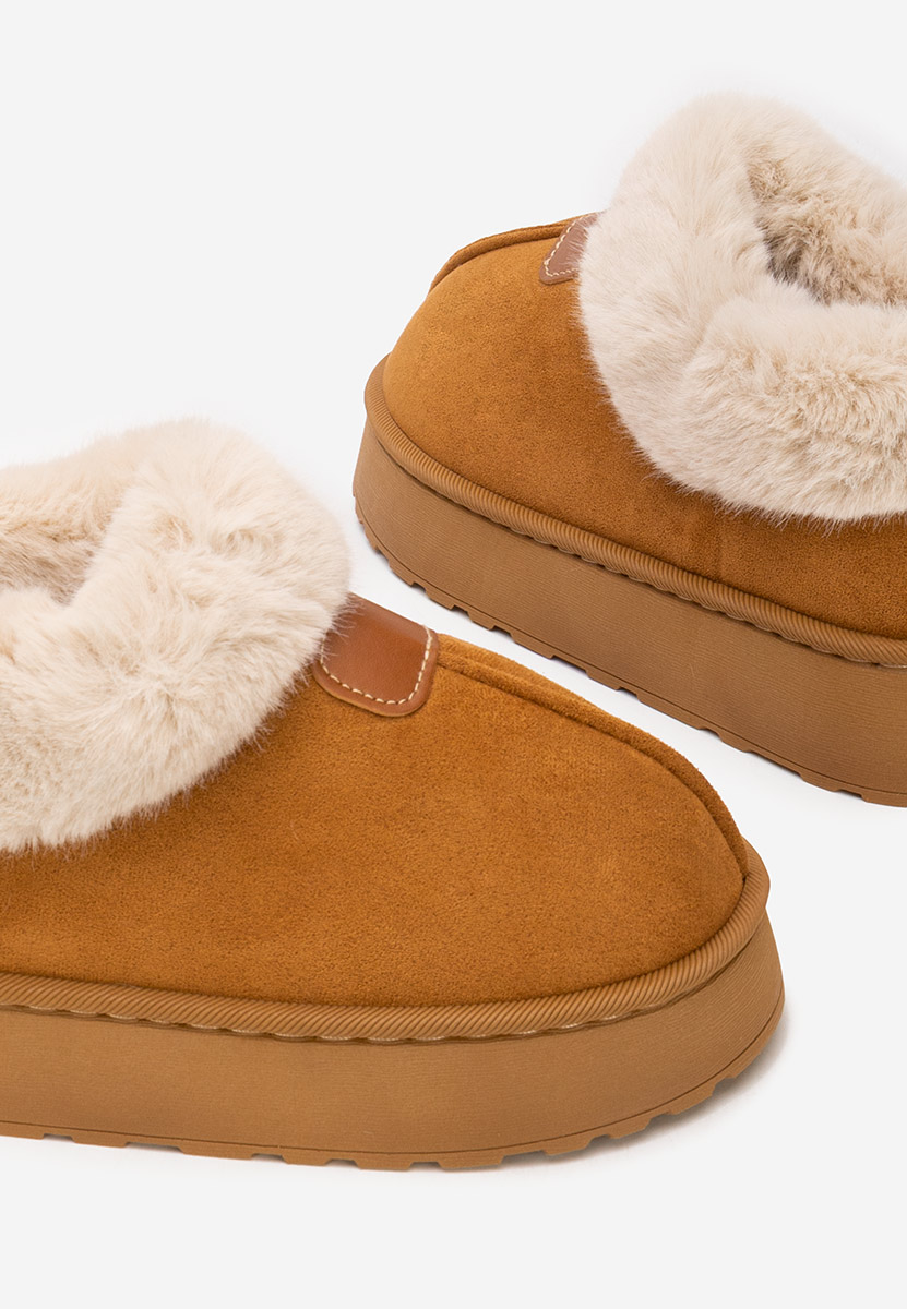 Gležnjače s platformom Elarva deva