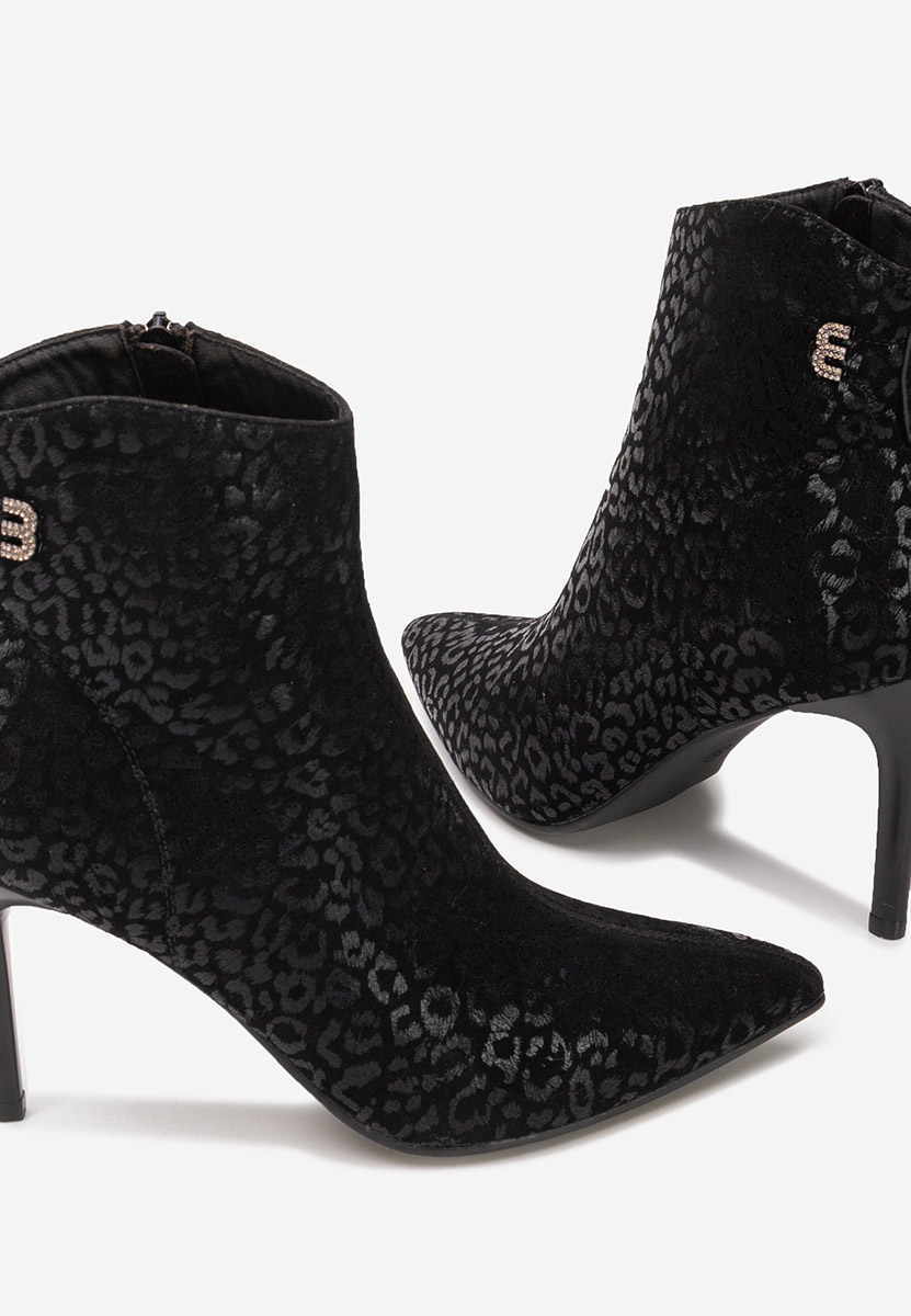 Štikle gležnjače Vanessia crno