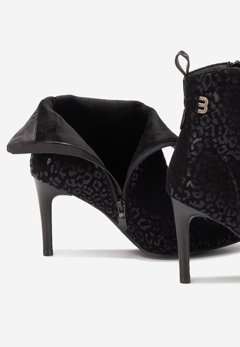 Štikle gležnjače Vanessia crno