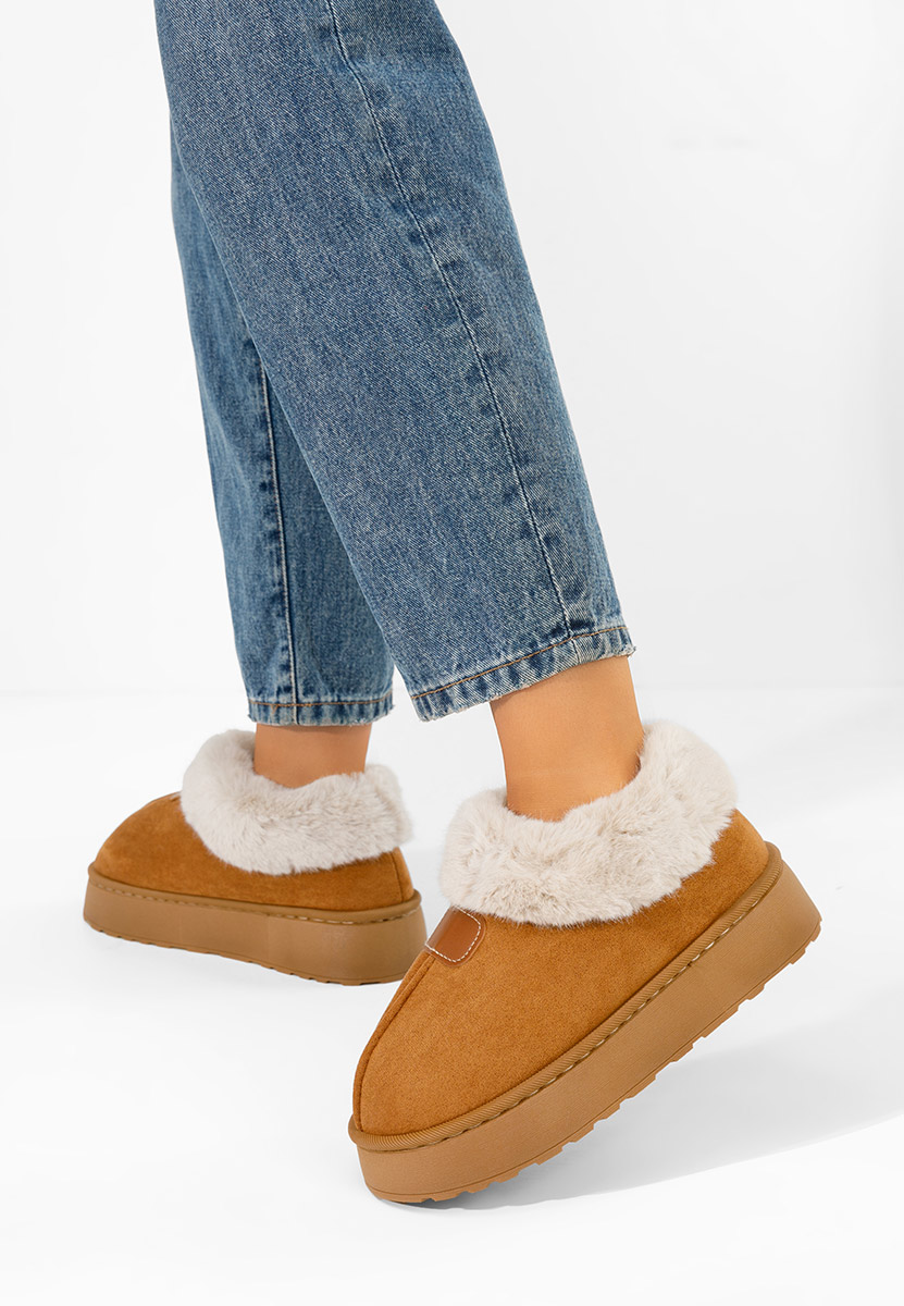 Gležnjače s platformom Elarva deva