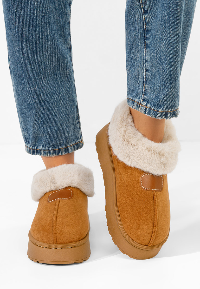 Gležnjače s platformom Elarva deva