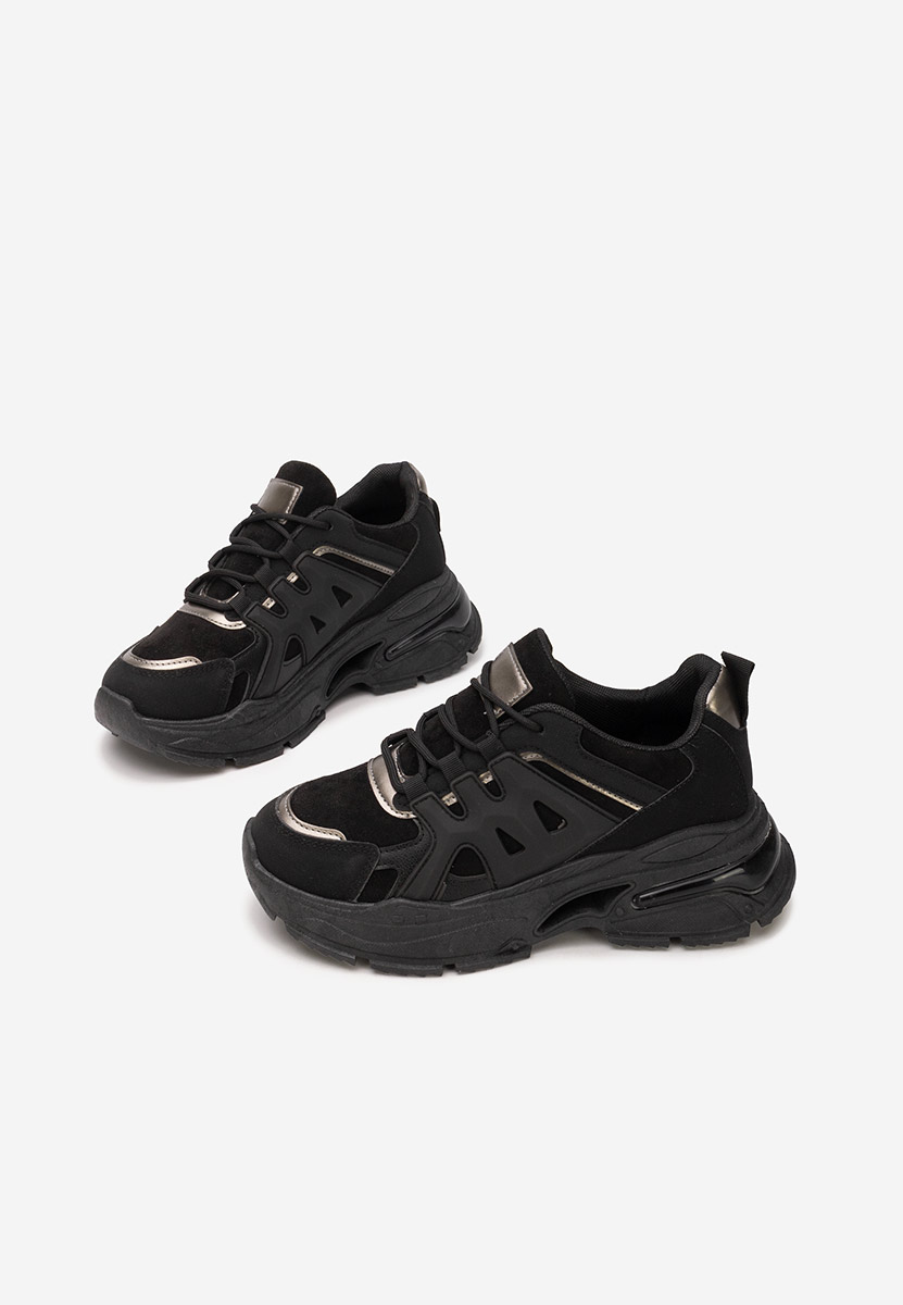 Tenisice na punu petu Alverisa crno