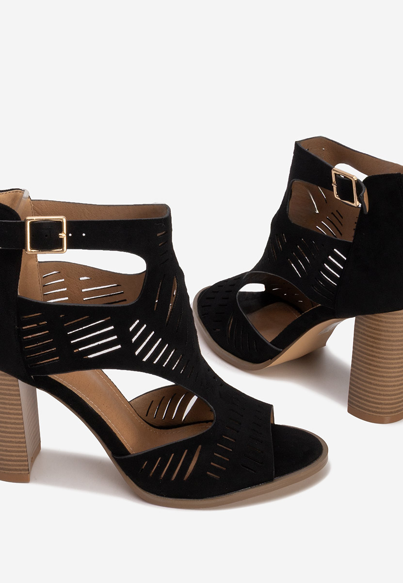 Sandale s petu Cassey crno