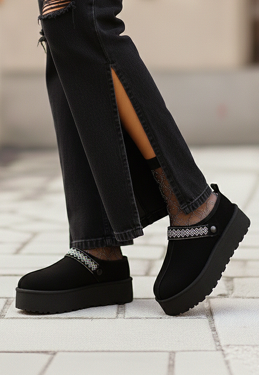 Ženske klompa Cristiela crno