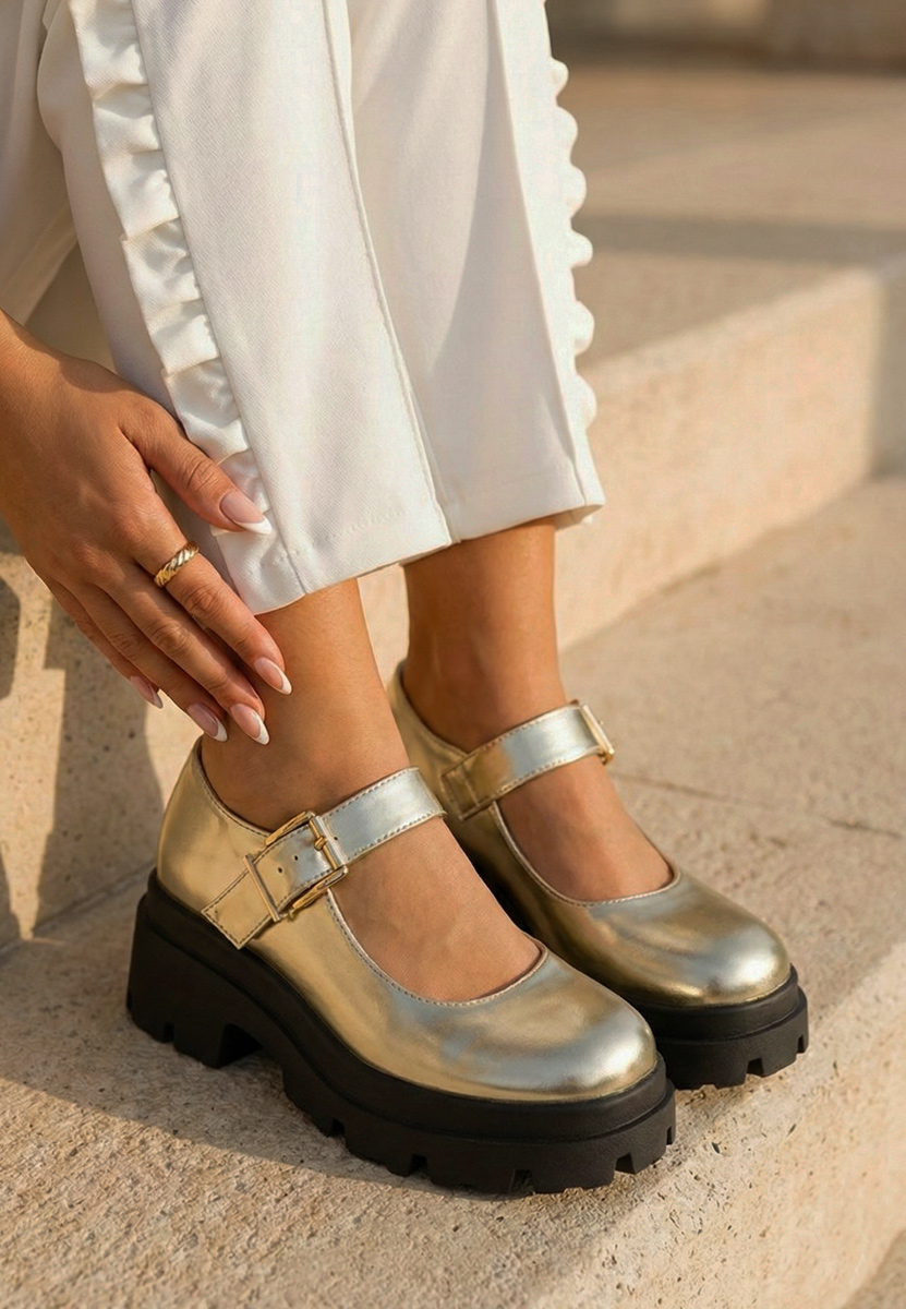 Cipele s platformom Masovia zlatno