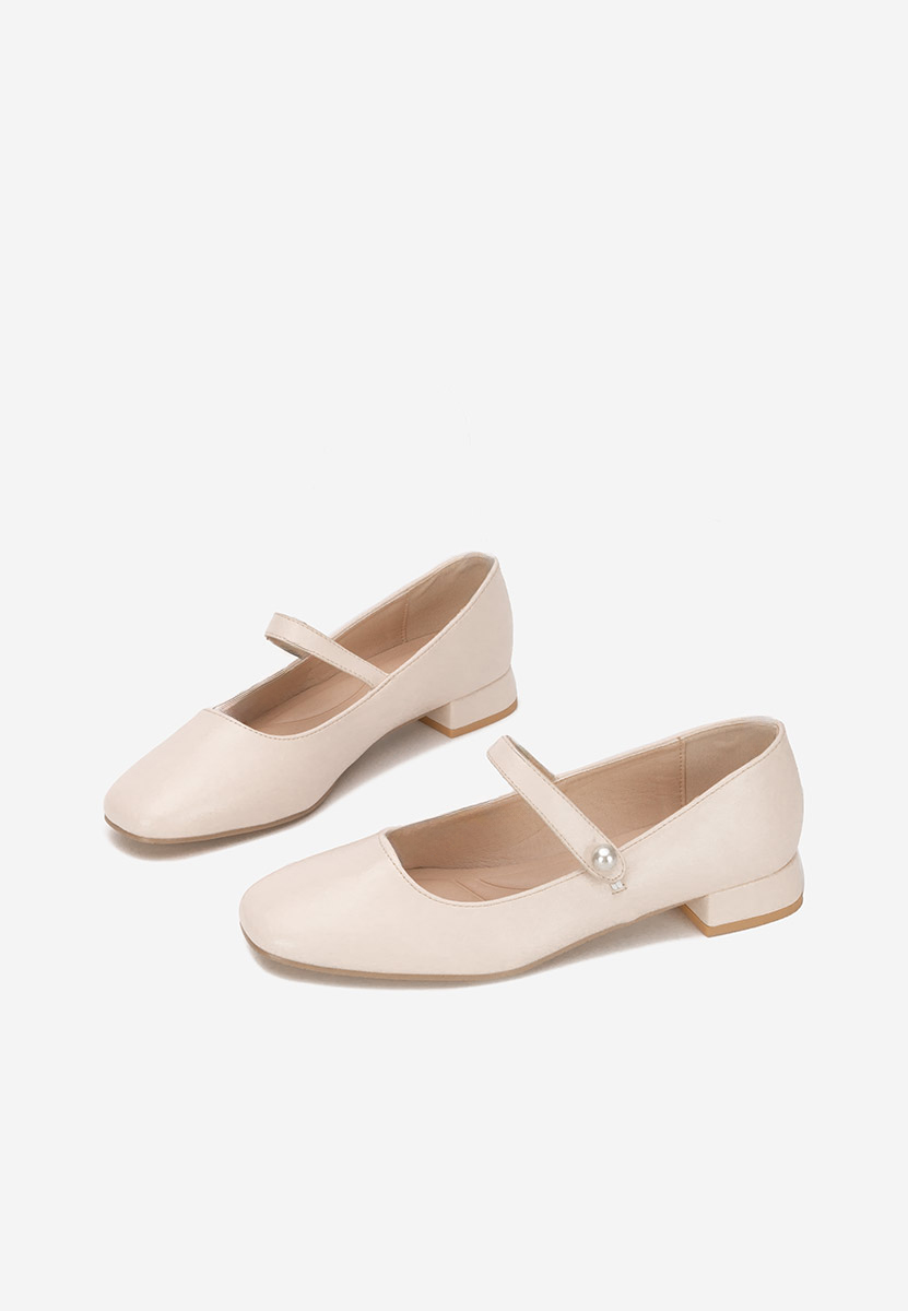 Salonke na malu petu Jenelle bež