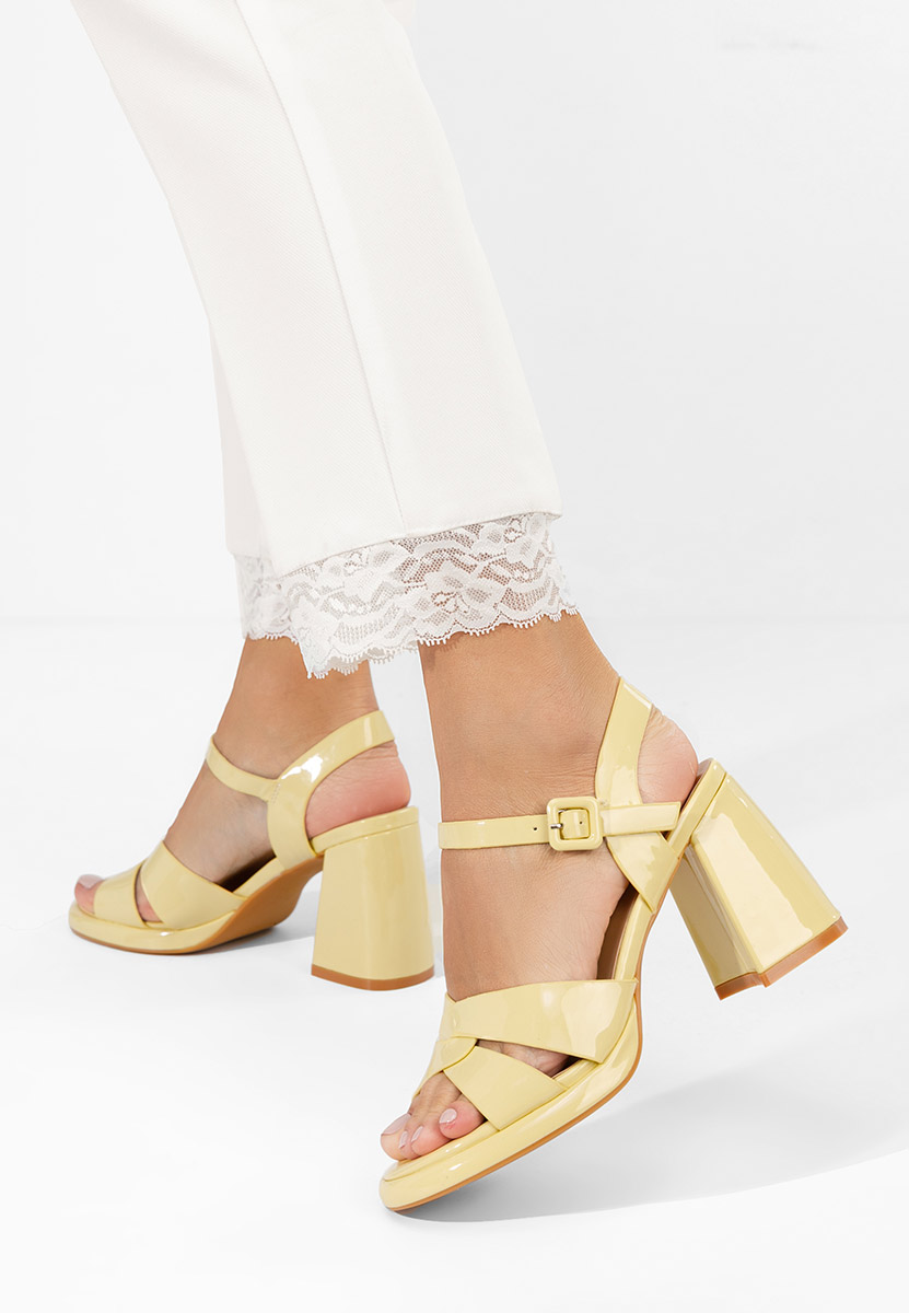 Sandale s petu Lorenda Žuto