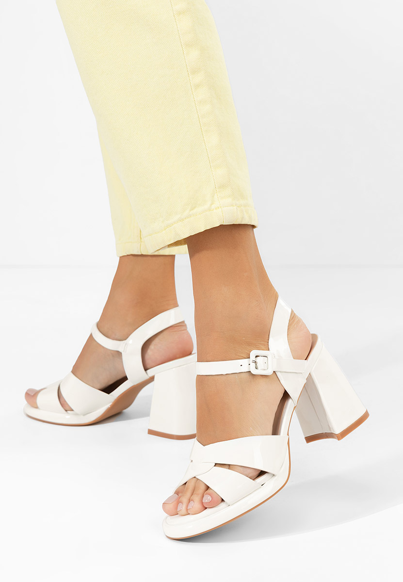 Sandale s petu Lorenda bijele