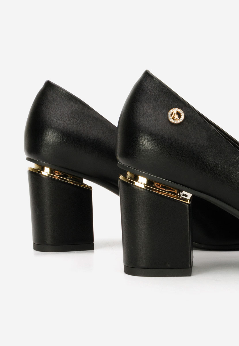 Salonke na blok petu Cezaria crno