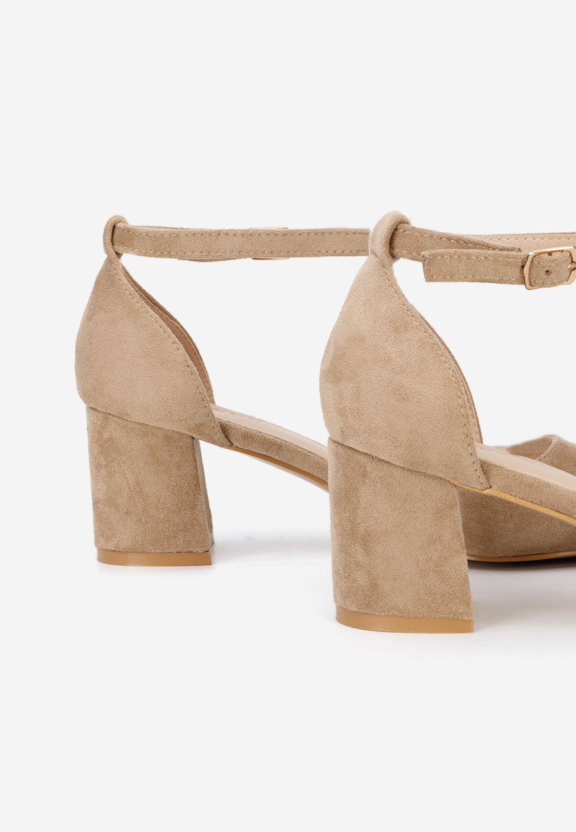 Salonke na blok petu Elrosa kaki