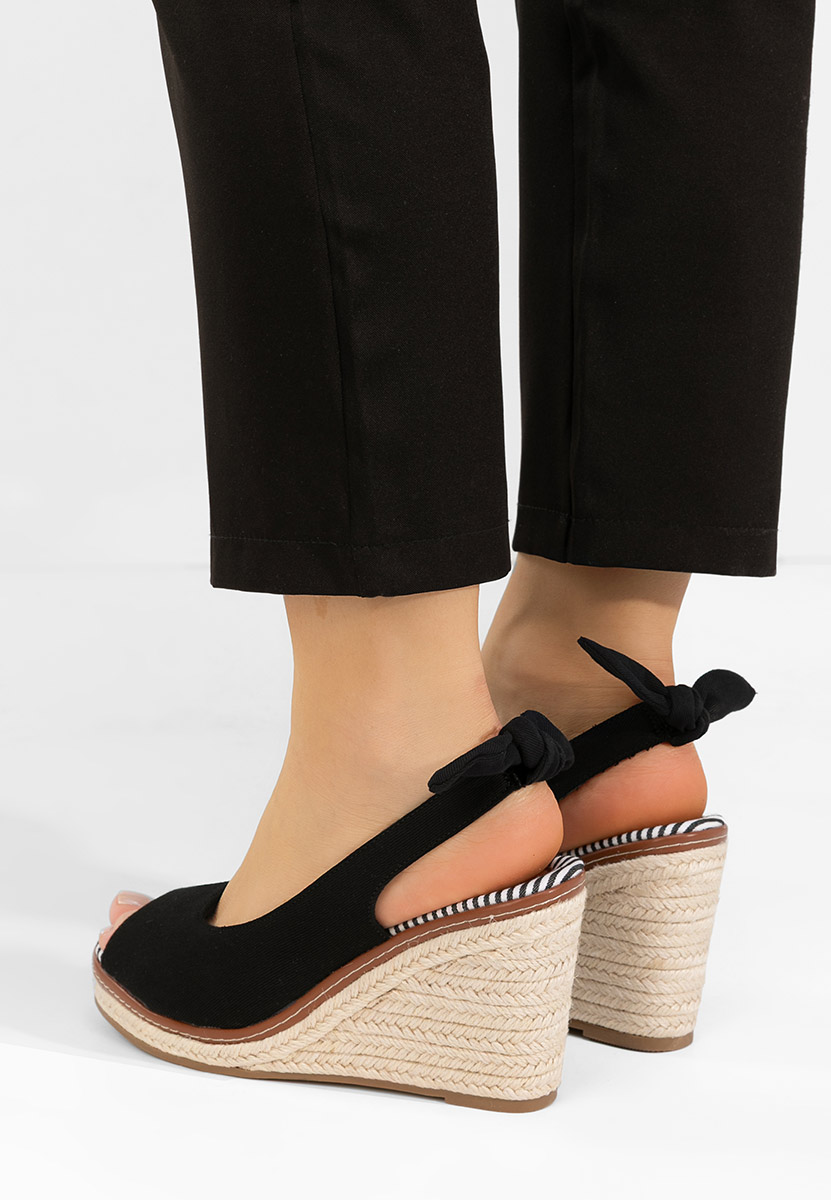 Sandale s platformom Cyerra crno